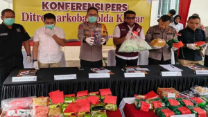 Polda Kalbar Musnahkan 12 Kg Sabu, 19 Orang Diciduk