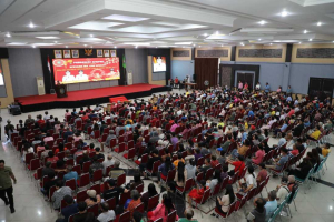 Jelang Imlek 2577, 600 Lansia di Singkawang Dapat Angpao Sosial