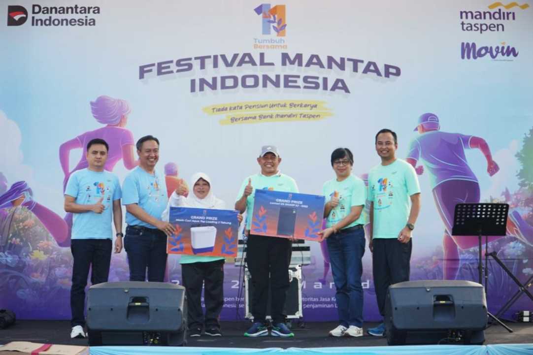Perayaan HUT ke-11 Bank Mandiri Taspen, Ribuan Nasabah di 38 Kota Serentak Jalan Sehat
