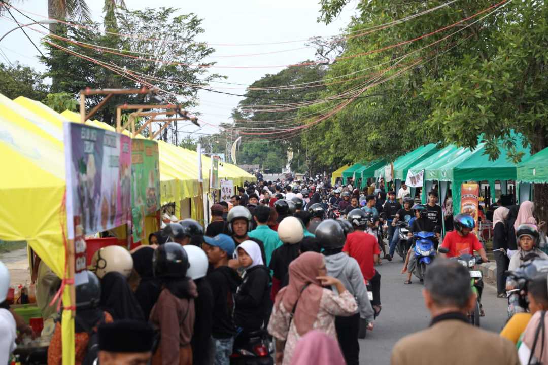 Dagangan Pelaku UMKM Ludes di Hari Pertama Ramadan Fair, Pemkot Singkawang Dorong Inovasi Hiburan Religi