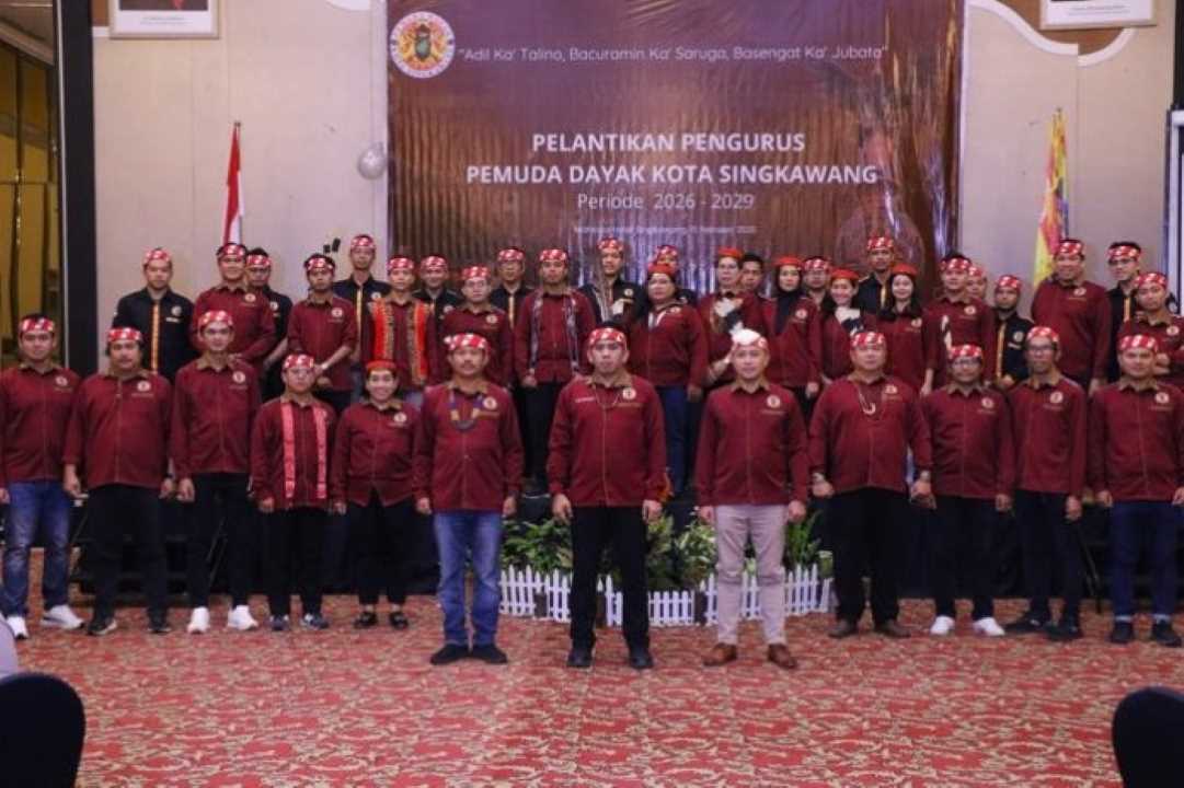 Fokus Tingkatkan Kualitas SDM, 43 Pengurus Pemuda Dayak Kota Singkawang Periode 2026–2029 Resmi Dilantik