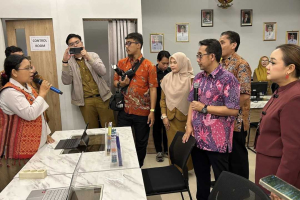 Layanan Perumahan Singkawang Dipuji Pusat: Urusan 10 Hari Kini Pangkas Jadi 5 Menit!