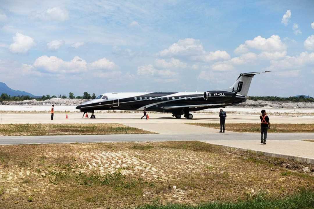 Sering Terjadi Pesawat Menunggu Mendarat, Kemenhub Didesak Perluas Apron Bandara Singkawang