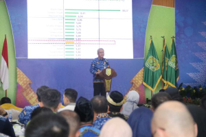 Harisson Ingatkan Sambas: Pertumbuhan Ekonomi Harus Dirasakan Rakyat, Jangan Bergantung Sektor Tambang