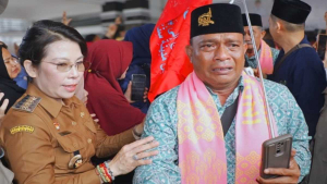 157 Calon Jemaah Haji Singkawang Diberangkatkan, Suasana Haru Warnai Pelepasan