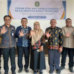 Perkuat Sinergi Pembangunan Perbatasan Melalui Forum Staf Ahli se-Kalbar di PLBN Aruk