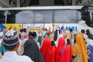 Suasana Haru Pelepasan Haji Singkawang 2026, Wali Kota: Fokus Ibadah dan Doakan Kota Kita
