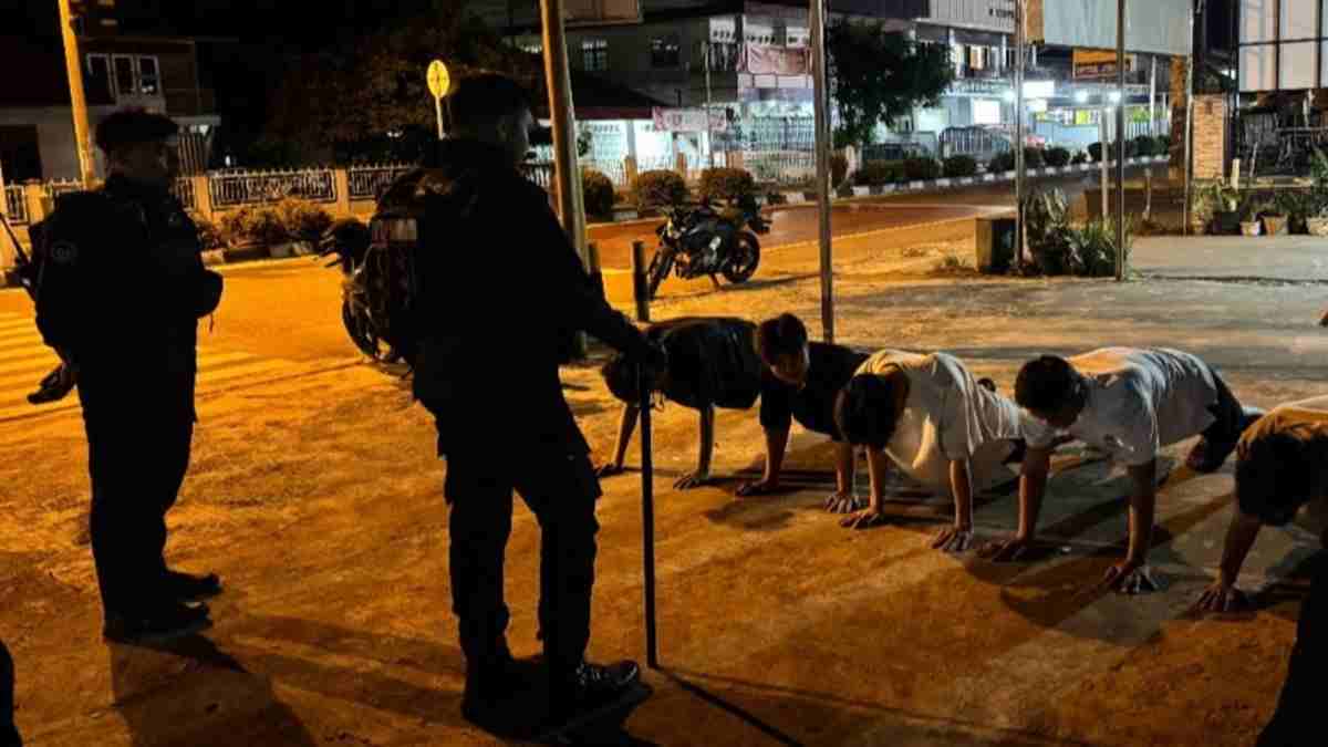 Polisi Bubarkan Balap Liar Saat Patroli Malam di Singkawang, Situasi Kota Tetap Kondusif