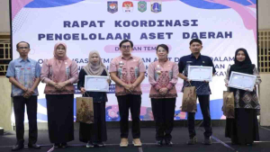Pemkot Singkawang Beri Penghargaan kepada Pengurus Aset Daerah Terbaik