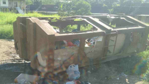 Warga Bengkayang Keluhkan Bak Penampungan Sampah Rusak Ganggu Kenyamanan