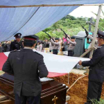 Wakapolres Bengkayang Pimpin Pemakaman Kedinasan Aiptu Markus, Salvo Jadi Penghormatan Terakhir