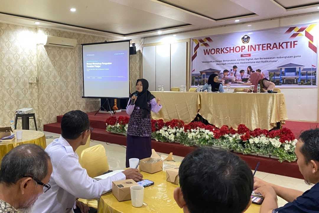 Soroti Degradasi Moral hingga Hoaks, Alumni UNISSAS Sambas Ajak Pelajar Junjung Tinggi Pancasila